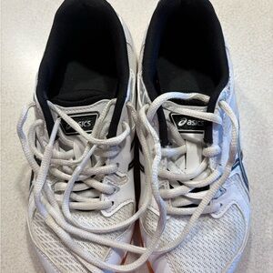ASICS Volleyball Shoes - US size 5